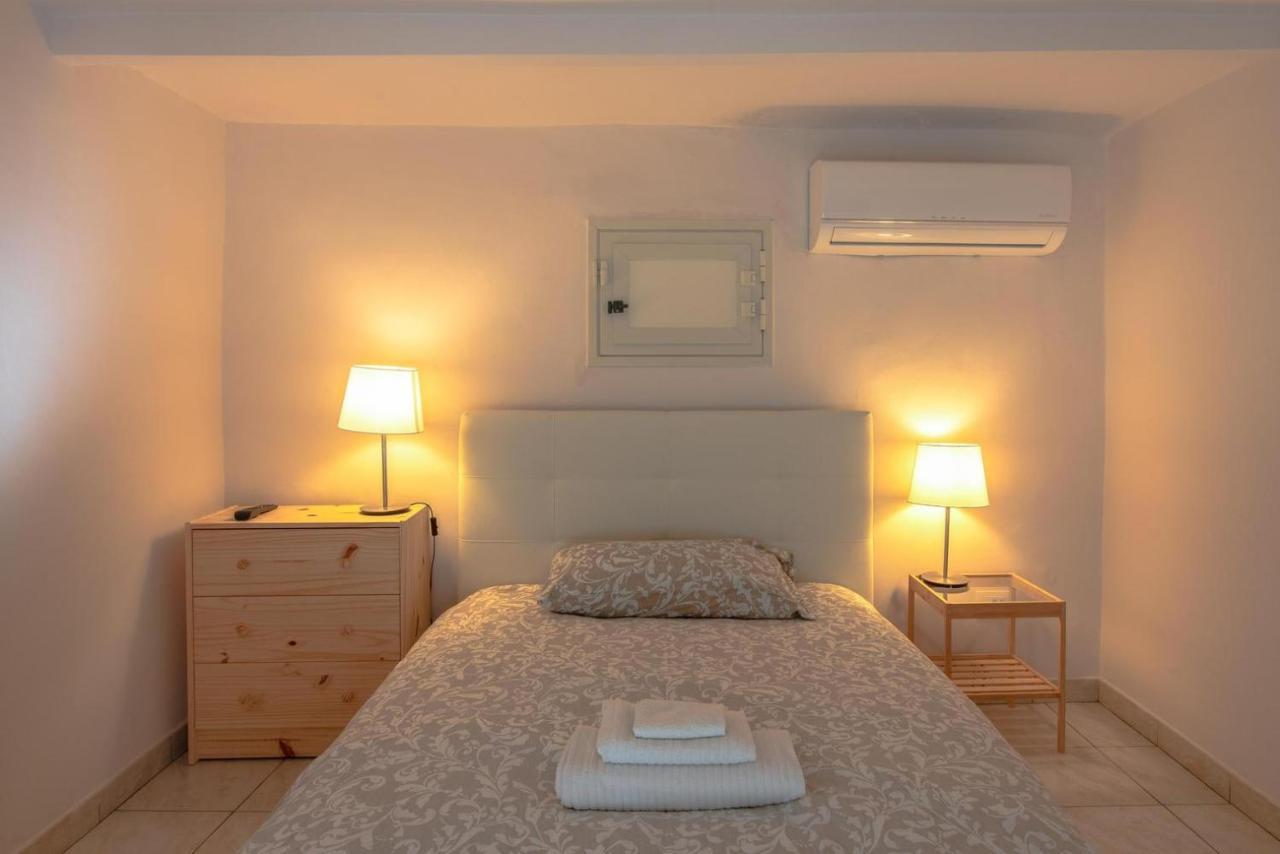 Cozy'S House Nel Cuore Della Citta Катанія Екстер'єр фото