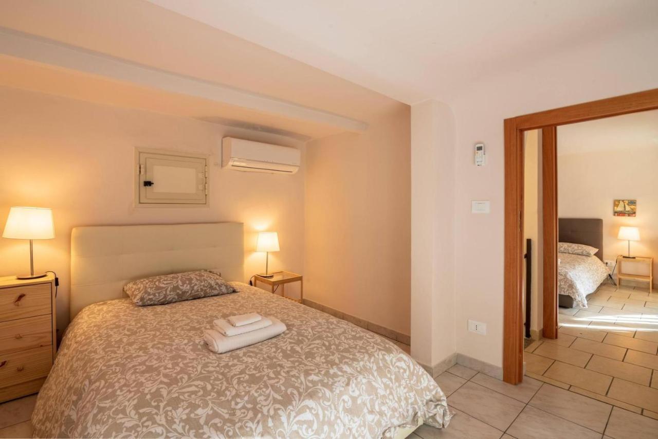 Cozy'S House Nel Cuore Della Citta Катанія Екстер'єр фото